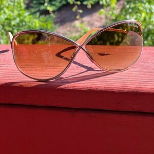 Tom Ford Miranda Crossover (figure 8) Sunglasses.